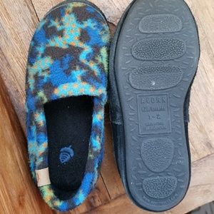 Acorn kid's slippers
